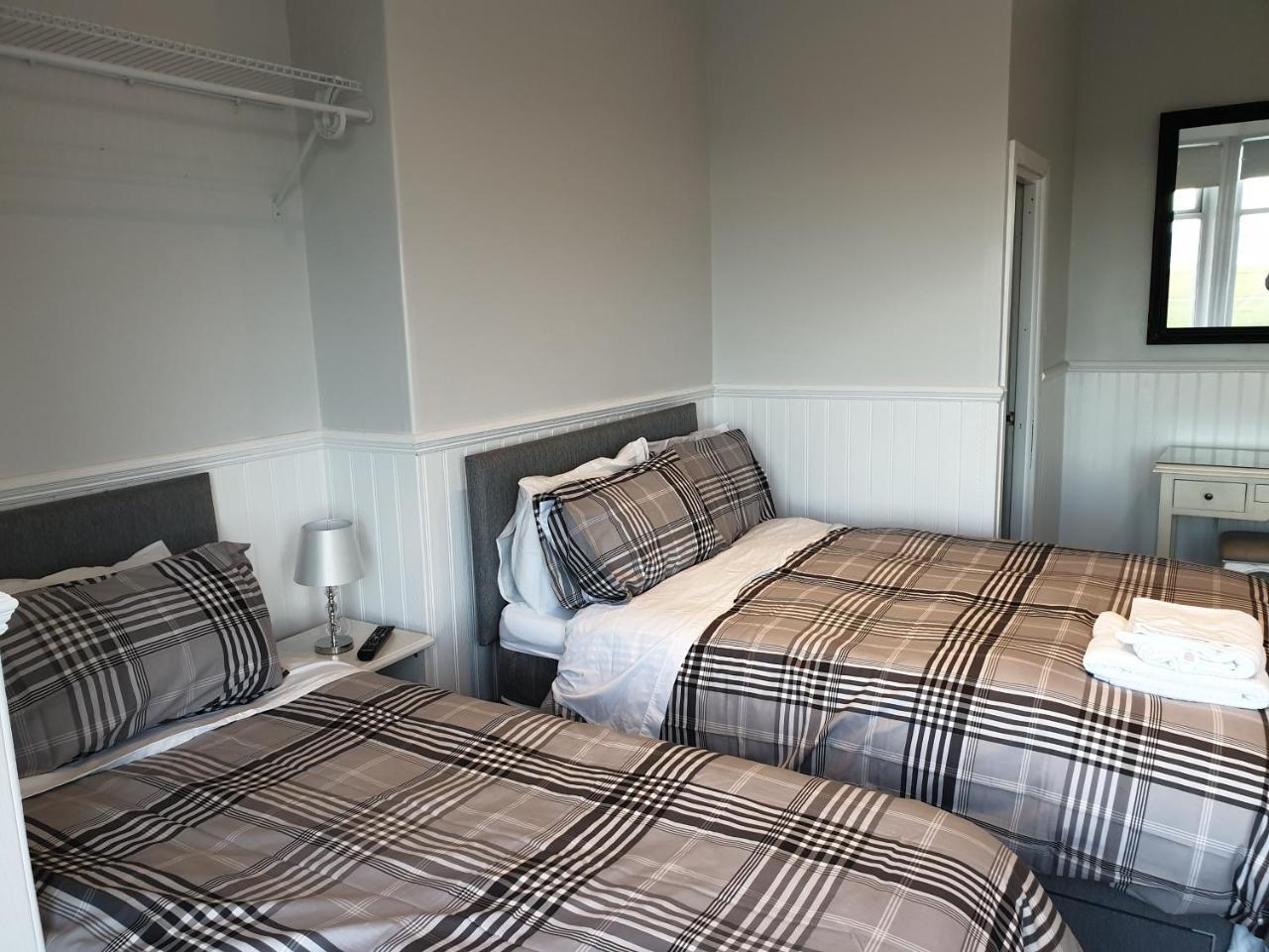 Cara Bed & Breakfast Whitley Bay